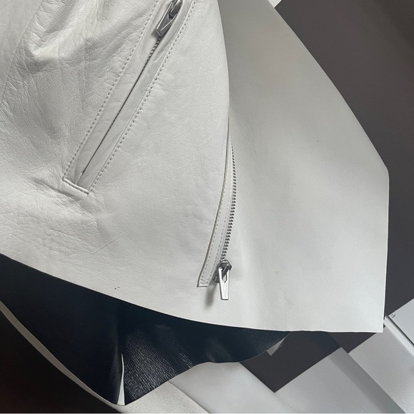 VEDA White & Black Flap Leather Jacket Size Medium - Picture 12 of 15